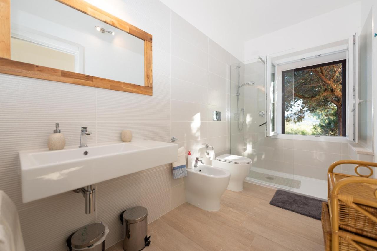 B&B Bithia Chia Eksteriør bilde
